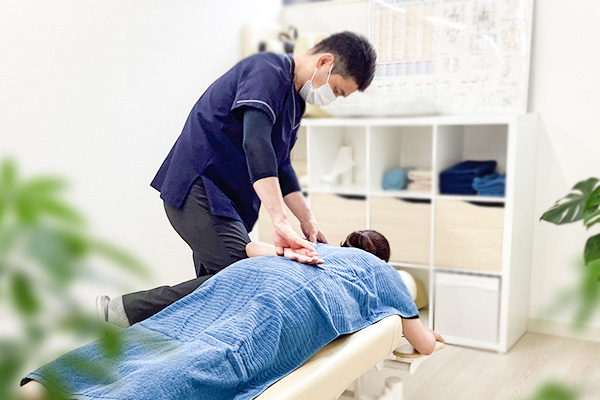 整体 カイロの施術